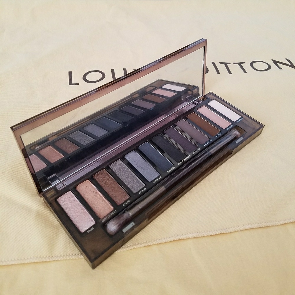 NAKED URBAN DECAY SMOKY